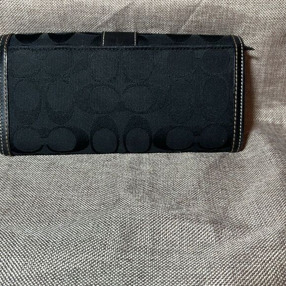 Coach Signature Jacquard & Leather Credit Card Wallet - Picture 2 of 11
